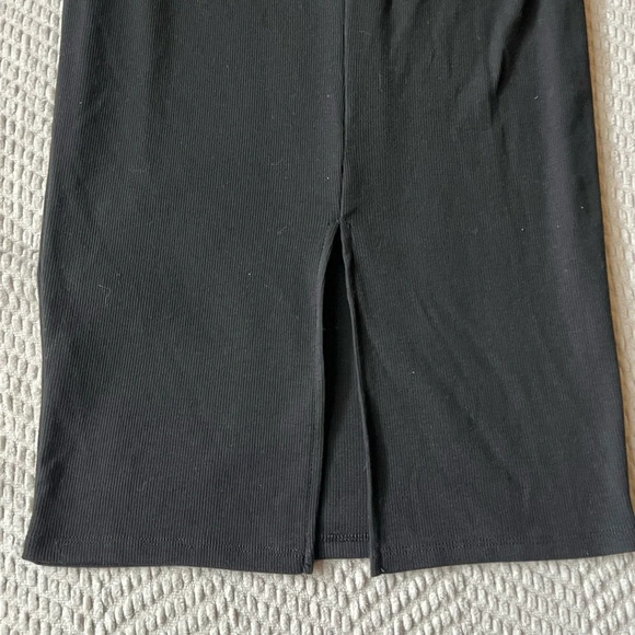 🖤Ribbed Mid Length Basic Skirt🖤 - Picture 5 of 6